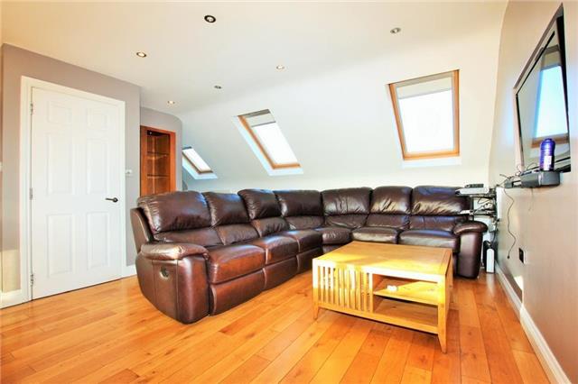  Image of 3 bedroom Duplex to rent in Gladstone Park Gardens London NW2 at Gladstone Park Gardens, London, NW2